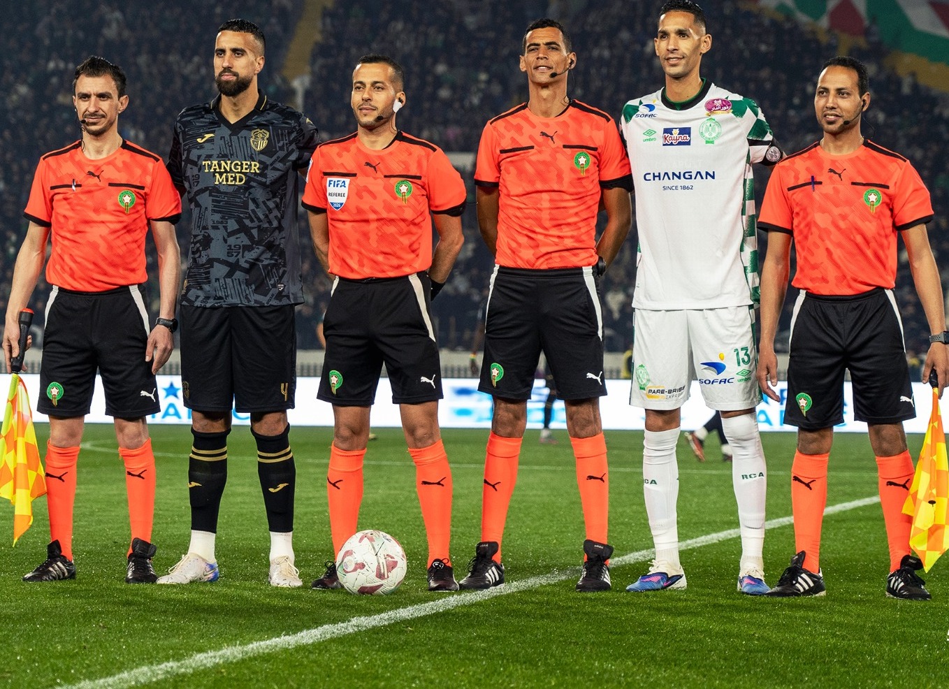 اتحاد طنجة يخرج ببلاغ ناري ويطالب بفتح تحقيق بعد مباراته ضد الرجاء الرياضي