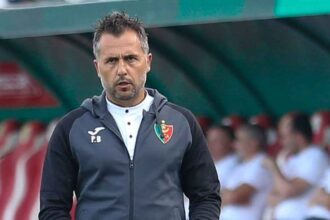 تفاصيل مثيرة بشأن تأخر تعاقد الترجي مع باتريس بوميل