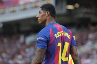 راشفورد يوافق على تخفيض راتبه من أجل البقاء في برشلونة