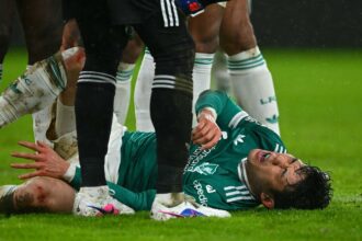 صدمة في ليفربول: سلوت يكشف تفاصيل إصابة واتارو إندو الخطيرة