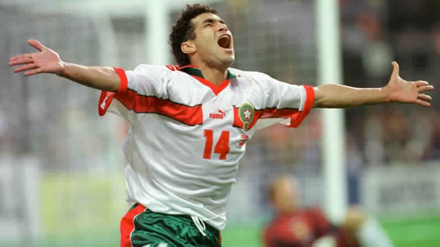 قصة محترف (3) | صلاح الدين بصير: من دروب الدار البيضاء إلى أمجاد الكرة المغربية والعالمية