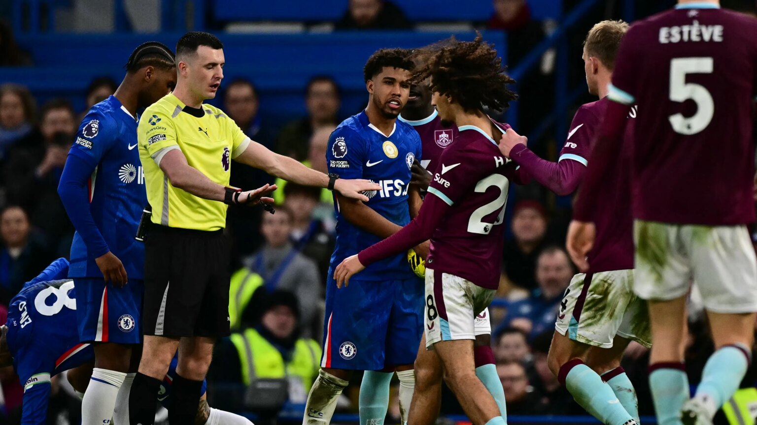 Valencia CF v Real Madrid CF - LaLiga EA Sports