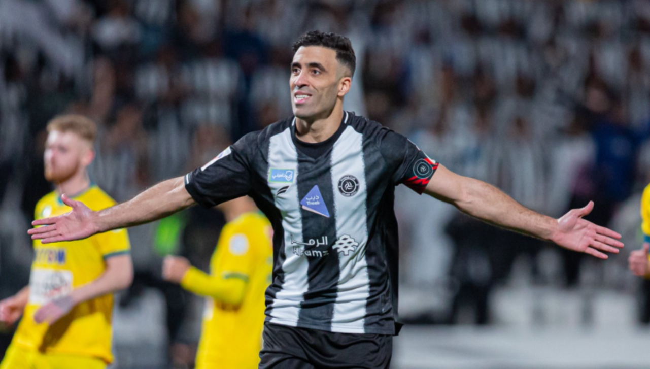 حمد الله يسجل 6 أهداف ويقود الشباب السعودي لفوز تاريخي أمام تضامن حضرموت