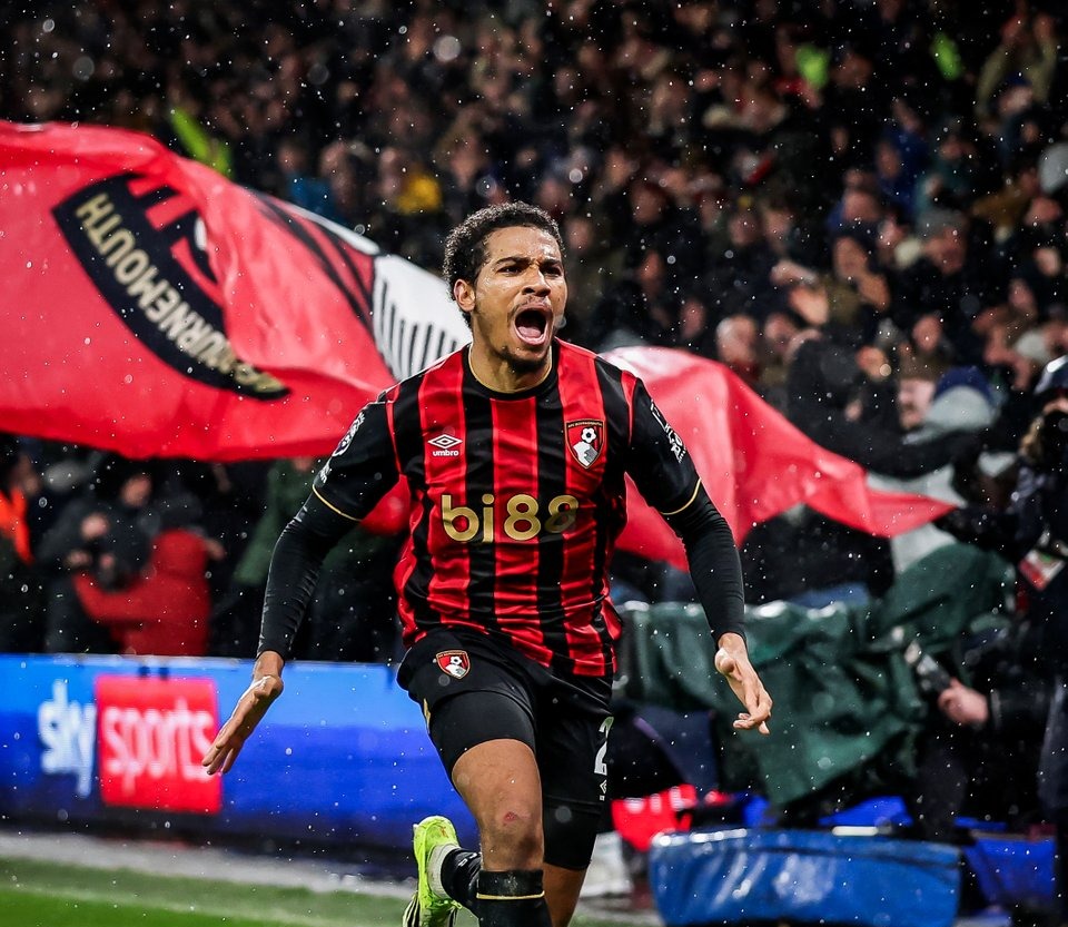 أمين عدلي يواصل تألقه ويسجل أمام إيفرتون في الدوري الإنجليزي (فيديو)