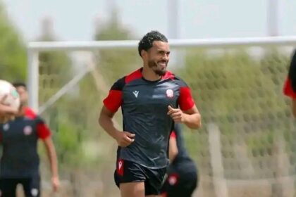 حمزة الساخي يخرج عن صمته ويعلق برسالة نارية على وضعه مع الوداد الرياضي