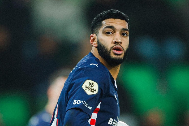 هدف وصناعة من صيباري تمنح أيندهوفن ثلاث نقاط ثمينة في الدوري الهولندي