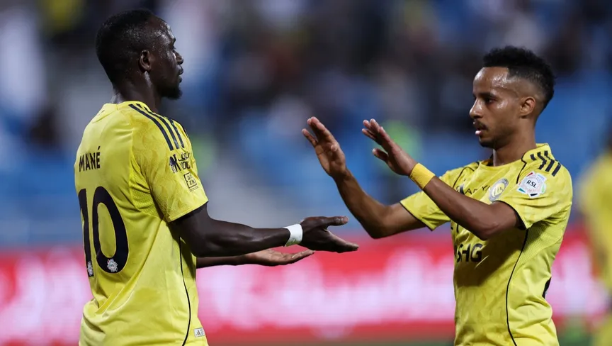 النصر يفوز على الرياض وينتزع صدارة الدوري السعودي مؤقتا (فيديو)