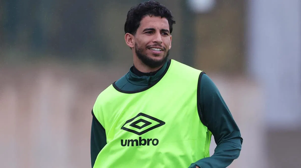 صابر بوغرين يثير غضب جماهير الرجاء الرياضي