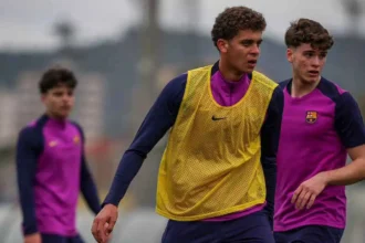 المصري حمزة عبد الكريم يقترب من ظهوره الأول مع برشلونة