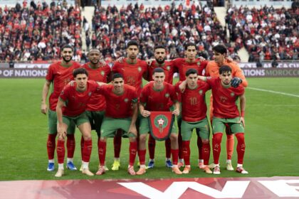 نجم المنتخب المغربي يعود إلى صفوف فريقه بعد تعافيه من الإصابة