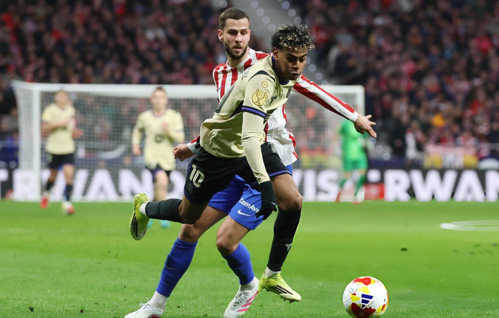 برشلونة يصعد ضد تحكيم مباراته ضد أتلتيكو مدريد بخطوة جديدة