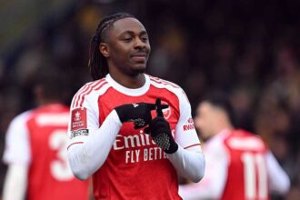 إيزي: هدف أرسنال هذا الموسم هو الفوز بالألقاب