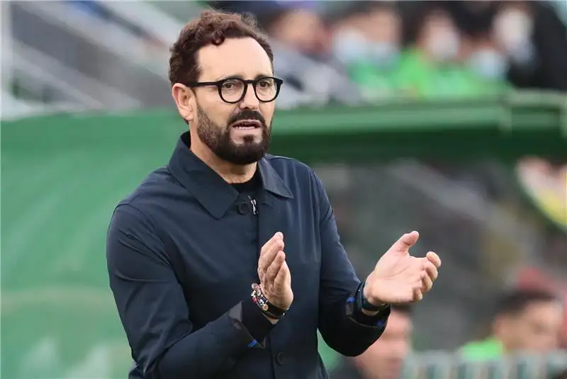 مدرب خيتافي يدافع عن عبد الكبير عبقار بعد طرده ضد أتلتيكو مدريد