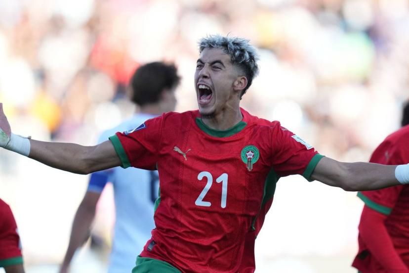 أول ردة فعل من ياسر الزبيري بعد استدعائه لأول مرة إلى المنتخب المغربي للكبار (صورة)