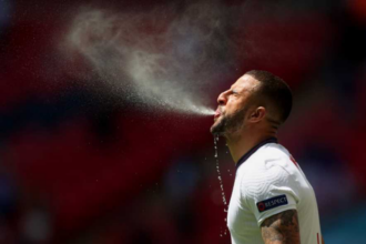 قبل 3 أشهر على كأس العالم.. كايل ووكر يعلن الاعتزال دوليا