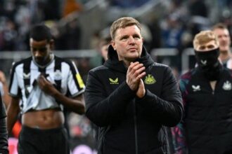 تقرير: إيدي هاو يحظى بثقة إدارة نيوكاسل رغم تراجع النتائج