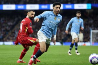 ماذا ينتظر صلاح ومرموش قبل مواجهة ليفربول وسيتي النارية