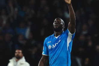 لوكاكو يوضح موقفه من الغياب عن نابولي بدون إذن