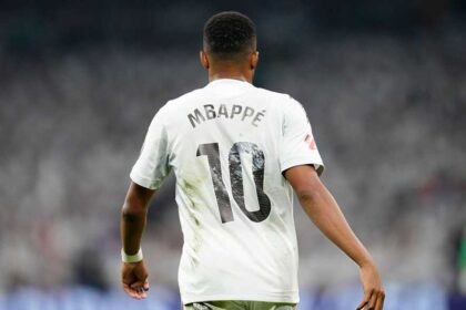 ماركا: مبابي سافر إلى فرنسا للعلاج بسبب عدم رضاه عن خدمات ريال مدريد الطبية