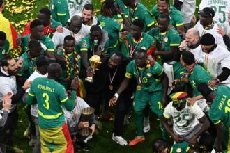 محامي مغربي يهدد السنغال حال الاحتفال بلقب أمم إفريقيا في فرنسا