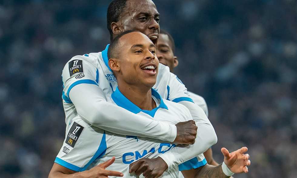 مارسيليا يستفيق بفوز قاتل على ليون ويشعل صراع مقعد دوري الأبطال