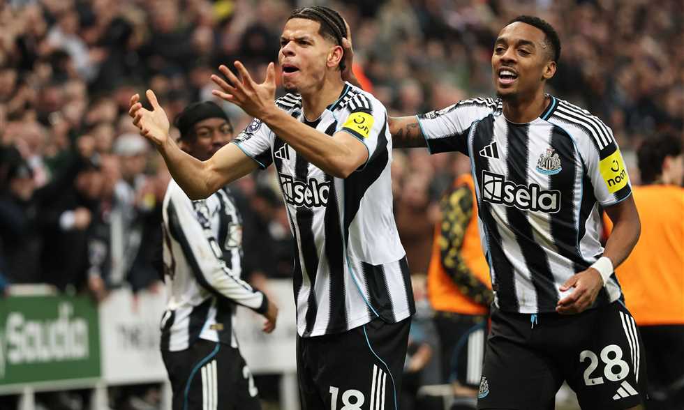 نيوكاسل يوقف سلسلة مانشستر يونايتد الإيجابية بهدف أوسولا القاتل