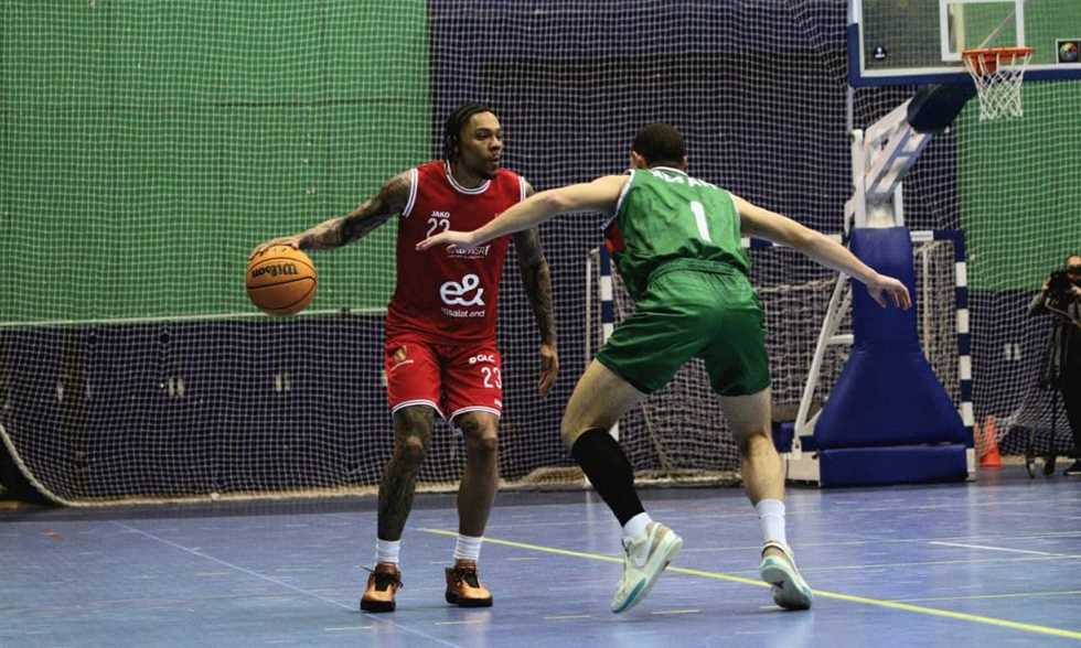 انتهت كرة سلة - الأهلي (80)-(58) سبورتنج.. الأحمر يتأهل