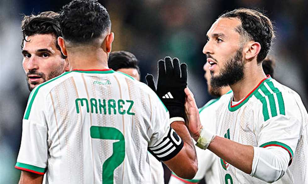 قلص الفارق بقائمة الهدافين التاريخيين.. محرز يسجل في فوز الجزائر على جواتيمالا