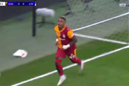 هدف جالاتاسراي الأول ضد ليفربول - ماريو ليمينا (أبطال أوروبا)