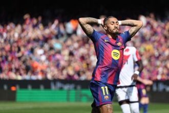 الكشف عن التعويض الضئيل الذي سيدفعه الفيفا لبرشلونة بسبب إصابة رافينيا