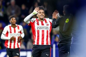 “فيفا” يوافق رسميا على تمثيل موهبة آيندهوفن للمنتخب المغربي