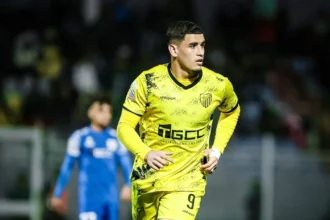 وهبي يشيد بسفيان بنجديدة ويكشف سبب عدم تواجده في قائمة المنتخب المغربي