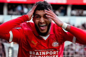 أيندهوفن يكشف موقفه من بيع الصيباري