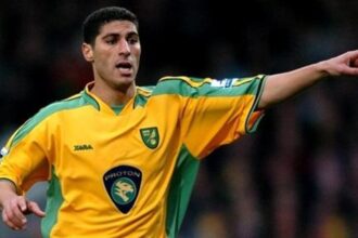 قصة محترف | يوسف السفري… قائد وسط الميدان الذي ترك بصمة في الرجاء والمنتخب