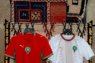 الكشف عن القميصين الأساسي والاحتياطي للمنتخب المغربي في كأس العالم (صور)