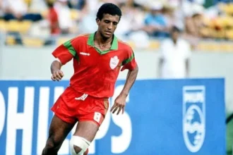 قصة محترف | عزيز بودربالة.. شوارع المراوغات وأسطورة كرة القدم المغربية