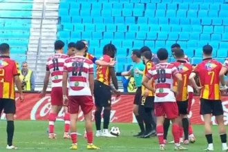 زلزال قرارات يهز الدوري التونسي.. إيقاف 16 حكما دفعة واحدة!