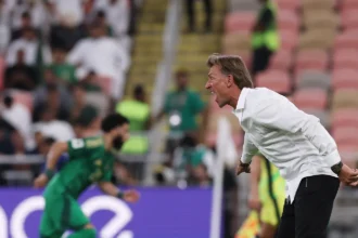 هجوم عنيف على هيرفي رونار بعد الهزيمة أمام مصر