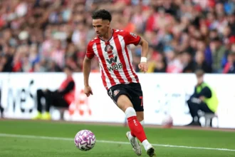 تطور مثير في القيمة التسويقية لشمس الدين الطالبي بالدوري الإنجليزي