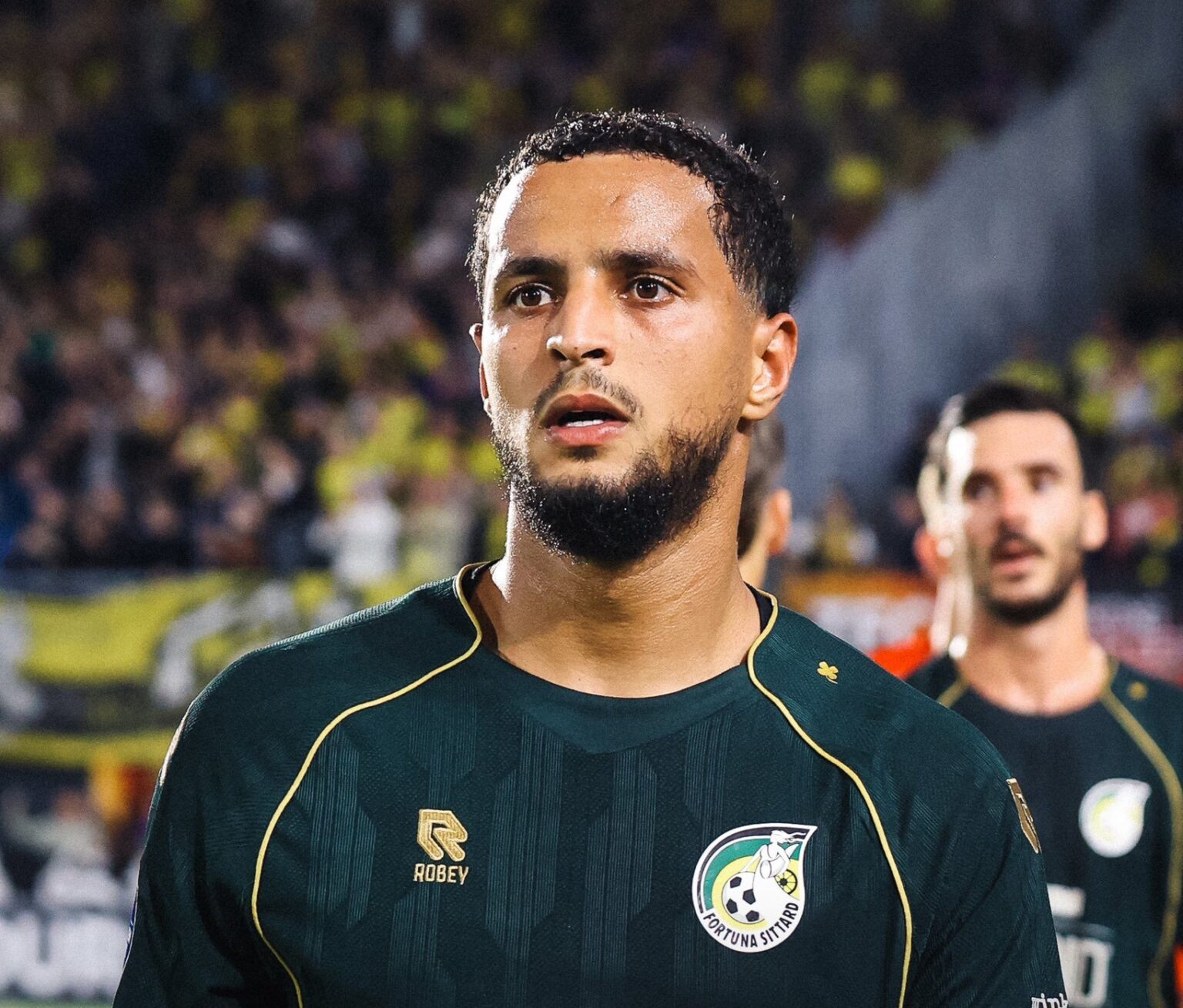 إحتارين يواصل التألق في الدوري الهولندي وينال إشادة خاصة من مدربه