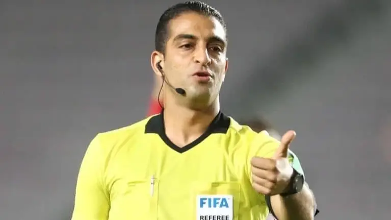 الجيش يعترض على تعيين حكم موقوف لمباراته أمام بركان في دوري الأبطال