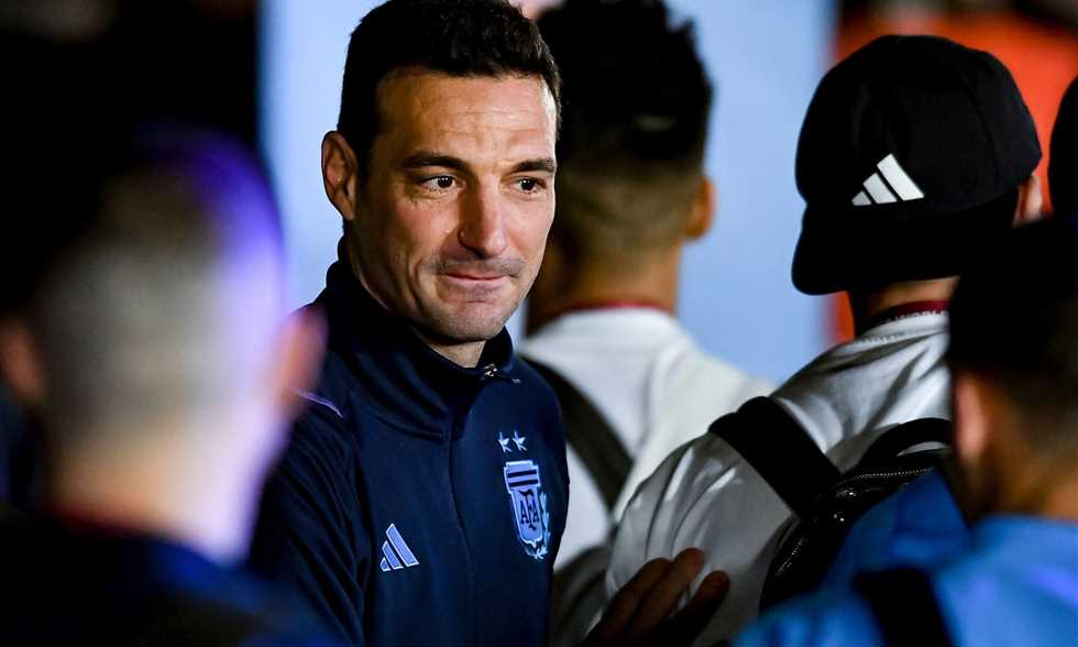 سكالوني: حزين لعدم تأهل إيطاليا لكأس العالم.. كانت طريقة قاسية