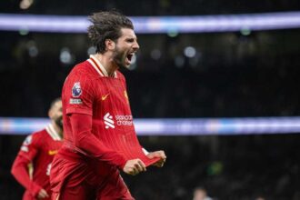 سوبوسلاي يكشف آخر تطورات تجديد عقده مع ليفربول