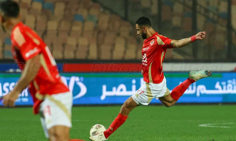 السولية: تواجد اللاعبين الكبار السابقين لن يحل أزمة غرفة ملابس الأهلي