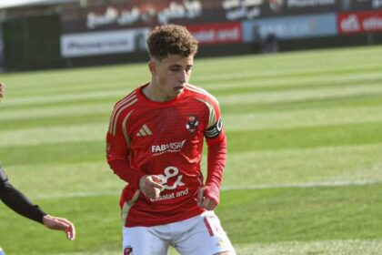 مدير التعاقدات في راسينج: النادي ملتزم بضم بلال عطية حتى في حالة إصابته