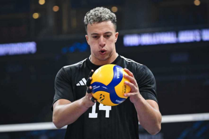 كرة طائرة – رسالة من سيف عابد بعد إصابة بقطع في الرباط الصليبي