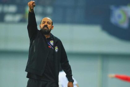 النحاس يكشف ما سيفعله إذا واجه الأهلي كمدرب لـ المصري