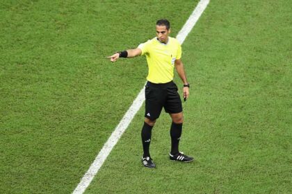 طاقم تحكيم مصري لإدارة ذهاب نصف نهائي الكونفدرالية