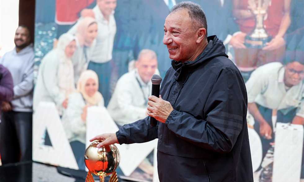 الأهلي يدرس امتلاك حصة كبرى لإحدى شركات السياحة