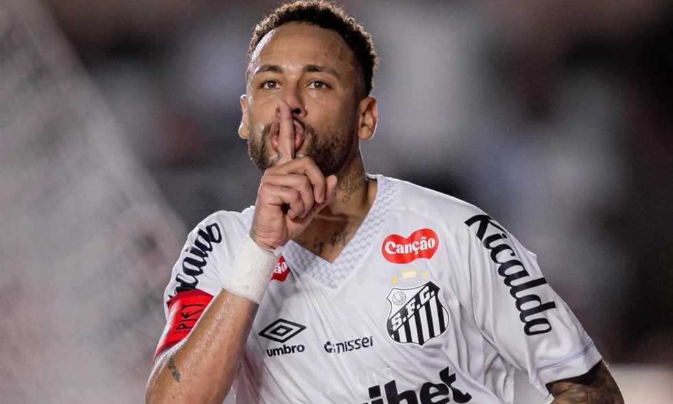 بعد استبعاده من قائمة البرازيل.. نيمار يقود تشكيل سانتوس الأساسي أمام ريمو